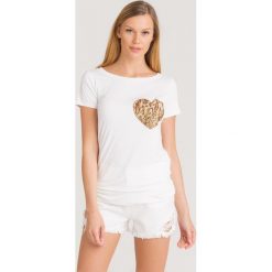 T-SHIRT Twinset U&B. Białe t-shirty damskie Twinset U&B, s, z nadrukiem, z elastanu, z okrągłym kołnierzem. Za 197,40 zł.