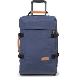 Walizka "Tranverz S" w kolorze niebieskim - 32,5 x 51 x 24 cm - 42 l. Niebieskie walizki Eastpak, bez wzorów, z poliesteru. W wyprzedaży za 257,95 zł.