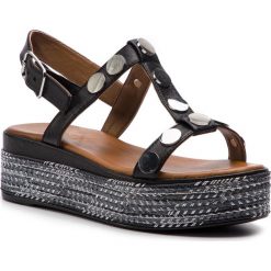 Espadryle INUOVO - 117012 Black. Czarne espadryle damskie marki Inuovo, z aplikacjami, ze skóry, bez obcasa. Za 389,00 zł.