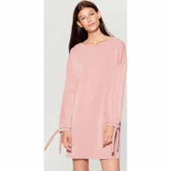 Dzianinowa sukienka oversize - Różowy. Różowe sukienki damskie dzianinowe marki Mohito, s, oversize. W wyprzedaży za 79,99 zł.