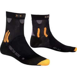 Skarpety X-SOCKS MOUNTAIN-BIKING SHORT. Czarne skarpetki damskie X SOCKS, bez wzorów, ze skóry. W wyprzedaży za 64,00 zł.