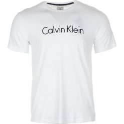 Calvin Klein T-shirt męski M biały. Białe koszulki męskie Calvin Klein, m, z napisami, z bawełny, bez kołnierzyka. Za 169,00 zł.