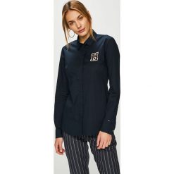 Tommy Hilfiger - Koszula. Niebieskie koszule body marki TOMMY HILFIGER, s, z elastanu, klasyczne, z klasycznym kołnierzykiem. W wyprzedaży za 199,90 zł.