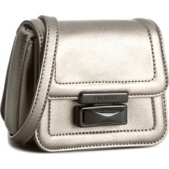 Torebka TWINSET - Tracolla AS7PTP 00995 Silver. Żółte listonoszki damskie Twinset, na imprezę, bez wzorów, ze skóry ekologicznej, bez dodatków. W wyprzedaży za 349,00 zł.
