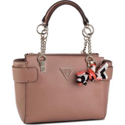 Torebka Guess Analise (VG) HWVG74 05090. Różowe torebki klasyczne damskie Guess, z aplikacjami, na ramię, bez dodatków. W wyprzedaży za 239,00 zł.