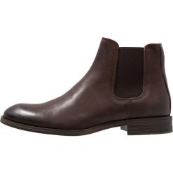 Bianco BANDOLERO CHELSEA Botki medium brown. Brązowe botki męskie marki Bianco, z materiału. Za 459,00 zł.