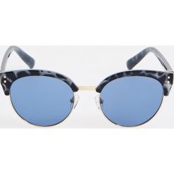 Okulary przeciwsłoneczne cat eye - Granatowy. Niebieskie okulary przeciwsłoneczne damskie Mohito. W wyprzedaży za 29,99 zł.
