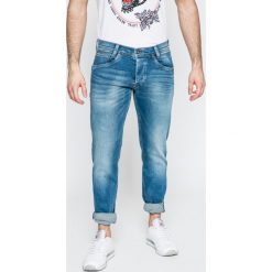 Pepe Jeans - Jeansy. Niebieskie jeansy męskie Pepe Jeans, z aplikacjami. W wyprzedaży za 219,90 zł.