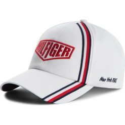 Czapka z daszkiem TOMMY HILFIGER - Th Racing Badge Cap AM0AM03338 104. Białe czapki z daszkiem męskie marki TRIBORD, z bawełny. Za 229,00 zł.