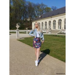 Spódnica DALIA urocza mini. Spódniczki damskie Pakamera, w kwiaty, ze skóry, mini. Za 99,00 zł.