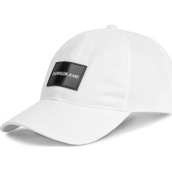 Czapka z daszkiem CALVIN KLEIN JEANS - J Calvin Klein Jeans Cap W K60K605281 107. Białe czapki z daszkiem damskie marki Calvin Klein Jeans, bez wzorów, z bawełny. Za 159,00 zł.