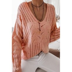 Sweter CHARITA PEACH. Pomarańczowe bluzy damskie uniwersalny. W wyprzedaży za 59,00 zł.