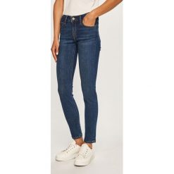 Lee - Jeansy Scarlett. Niebieskie jeansy damskie Lee, l. W wyprzedaży za 289,90 zł.