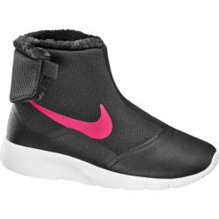 Buty dziecięce Nike Tanjun High NIKE czarne. Czarne buciki niemowlęce chłopięce Nike, z materiału, na zamek. Za 199,90 zł.