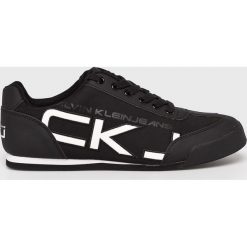Calvin Klein Jeans - Buty. Czarne buty sportowe damskie marki Calvin Klein Jeans, z jeansu, na sznurówki. W wyprzedaży za 349,90 zł.