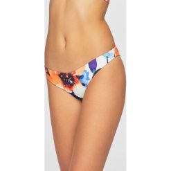 Desigual Sport - Figi kąpielowe. Różowe stroje kąpielowe damskie marki Desigual Sport, s, bez wzorów, z elastanu, sportowe. Za 129,90 zł.