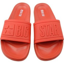 Klapki damskie BIG STAR DD274A270,Kolor czerwony. Czerwone klapki damskie BIG STAR, bez wzorów, bez obcasa. Za 59,99 zł.