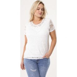 Biała Bluzka Dry. Białe bluzki damskie Born2be, xl, bez wzorów, z dzianiny, z okrągłym kołnierzem, z krótkim rękawem. Za 59,99 zł.