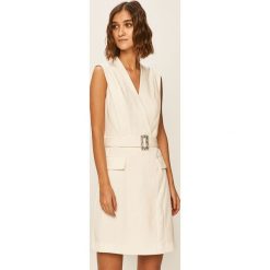Morgan - Sukienka. Białe sukienki damskie Morgan, na co dzień, w paski, z elastanu, casualowe, bez kołnierzyka, bez rękawów, mini, proste. Za 399,90 zł.