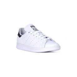 Buty adidas STAN SMITH. Białe trampki męskie Adidas, bez wzorów, bez zapięcia. Za 469,28 zł.