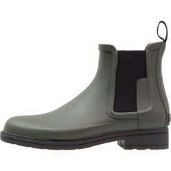 Hunter ORIGINAL REFINED CHELSEA Kalosze dark olive/black. Zielone kalosze męskie marki Hunter, z materiału. Za 569,00 zł.