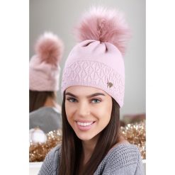 Czapka VANINA PINK. Różowe szaliki damskie . W wyprzedaży za 29,00 zł.