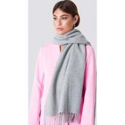 Samsoe & Samsoe Szalik maxi Accola - Grey. Szare szaliki damskie marki Samsøe & Samsøe, z kaszmiru. Za 323,95 zł.