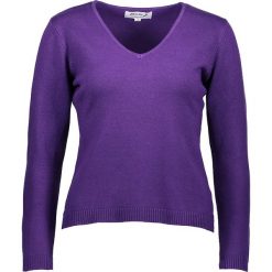 Sweter w kolorze fioletowym. Fioletowe swetry damskie Cachemire Closet, s, bez wzorów, z wełny, bez rękawów, bez kaptura. W wyprzedaży za 149,95 zł.