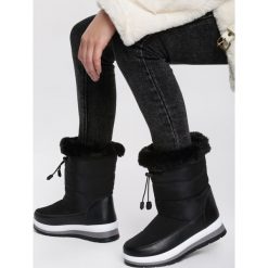 Czarne Śniegowce Finn. Czarne buty sportowe damskie Renee, bez wzorów, z futra, sportowe. Za 89,99 zł.