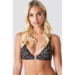 NA-KD Swimwear Góra od bikini z metalową sprzączką - Brown. Brązowe bikini NA-KD Swimwear. Za 100,95 zł.