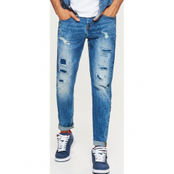 Jeansy COMFORT - Niebieski. Niebieskie jeansy męskie regular Cropp. Za 129,99 zł.