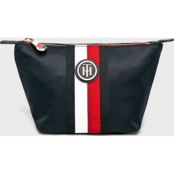 Tommy Hilfiger - Kosmetyczka. Niebieskie kosmetyczki damskie marki TOMMY HILFIGER, ze skóry ekologicznej. Za 139,90 zł.