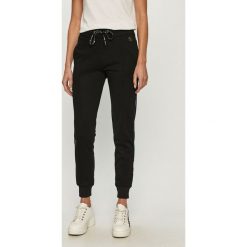 Femi Stories - Spodnie C-Fancy. Czarne spodnie damskie Femi Stories, s, z bawełny. Za 259,90 zł.