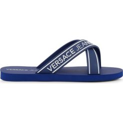 Versace Jeans Klapki YTBSQ5. Klapki męskie Versace Jeans, bez wzorów, z jeansu. Za 126,00 zł.