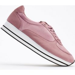 Sportowe buty na grubej podeszwie - Różowy. Czerwone buty sportowe damskie marki Reserved. Za 299,99 zł.