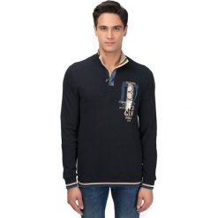 Bluza w kolorze granatowym. Niebieskie bluzy męskie GALVANNI, m, w paski, z bawełny, ze stójką, bez rękawów, bez kaptura. W wyprzedaży za 249,95 zł.