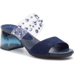 Klapki HISPANITAS - Nerea-T THV98885 Jeans. Niebieskie klapki damskie Hispanitas, z aplikacjami, z jeansu, bez obcasa, na obcasie. W wyprzedaży za 299,00 zł.