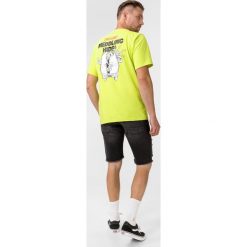 Converse Scooby-Doo Koszulka Żółty. Żółte podkoszulki męskie Converse, s, z nadrukiem, z bawełny, z krótkim rękawem. Za 169,95 zł.