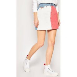 Spódnica jeansowa Tommy Jeans Tmyflag DW0DW08125. Spódniczki damskie Tommy Jeans, bez wzorów, z bawełny. Za 449,00 zł.