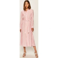 Polo Ralph Lauren - Sukienka. Różowe sukienki damskie Polo Ralph Lauren, na co dzień, bez wzorów, ze lnu, casualowe, polo, z długim rękawem, długie, maxi, rozkloszowane. W wyprzedaży za 859,90 zł.