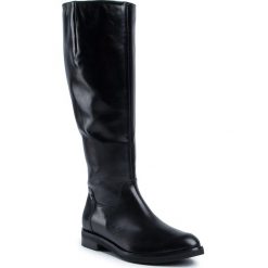 Kozaki SOLO FEMME - 30815-06-I12/000-51-00 Czarny. Czarne kozaki damskie Solo Femme, ze skóry, bez obcasa, na obcasie, bez zapięcia. W wyprzedaży za 349,00 zł.