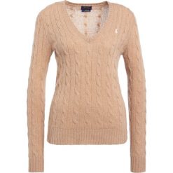 Polo Ralph Lauren KIMBERLY Sweter camel melange. Brązowe swetry klasyczne damskie marki Polo Ralph Lauren, m, z wełny. Za 589,00 zł.