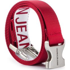Pasek Damski CALVIN KLEIN JEANS - J 3 Cm Canvas Plaque Belt K60K605422 907. Czerwone paski damskie Calvin Klein Jeans, w paski, z jeansu. Za 179,00 zł.
