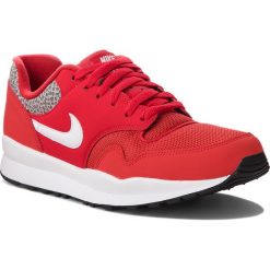 Buty NIKE - Air Safari 371740 600 University Red/White/Black. Czerwone półbuty męskie Nike, na co dzień, bez wzorów, ze skóry ekologicznej, eleganckie, bez zapięcia. W wyprzedaży za 299,00 zł.