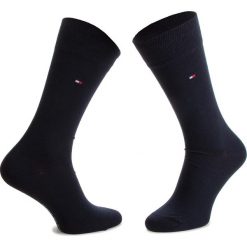 Zestaw 2 par wysokich skarpet męskich TOMMY HILFIGER - 371111 Dark Navy 322. Niebieskie skarpetki męskie TOMMY HILFIGER, bez wzorów, z elastanu. Za 54,99 zł.