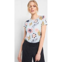 T-shirt ze wzorem. Brązowe koszulki damskie Orsay, xs, bez wzorów, z bawełny, z okrągłym kołnierzem. Za 29,99 zł.