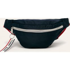 Tommy Jeans - Nerka. Niebieskie torby męskie skórzane Tommy Jeans, w paski, z poliesteru, casualowe, małe. Za 299,90 zł.
