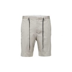Szorty i Bermudy Selected 16062066 TAPARED AIR SHORT. Brązowe spodenki i szorty męskie Selected, xl, bez wzorów. Za 184,40 zł.