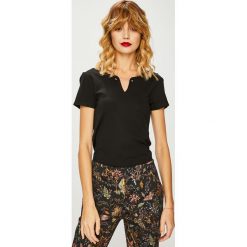 Medicine - Top Shimmering Fantasy. Czarne bluzki damskie marki MEDICINE, m, z dzianiny, casualowe, z krótkim rękawem. W wyprzedaży za 29,90 zł.