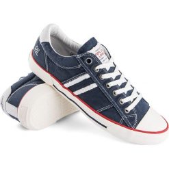 Trampki Pepe Jeans Serthi Washed Blue. Niebieskie trampki męskie Pepe Jeans, bez wzorów, z jeansu, klasyczne, bez zapięcia. Za 149,00 zł.